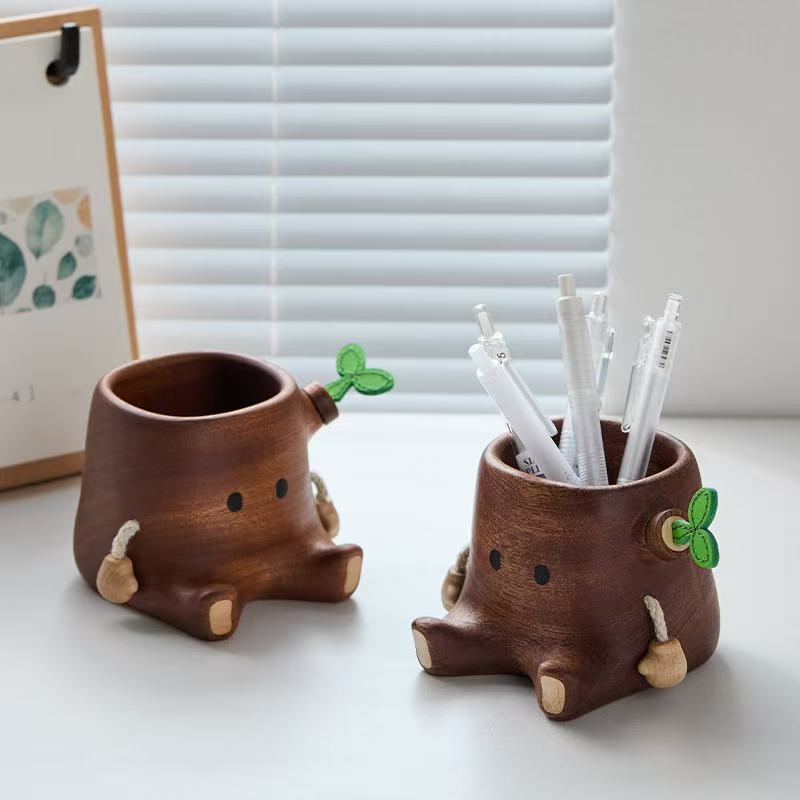 Cute Tree Stump Pen Holder | Wooden Desk Organizer with Leaf Decor